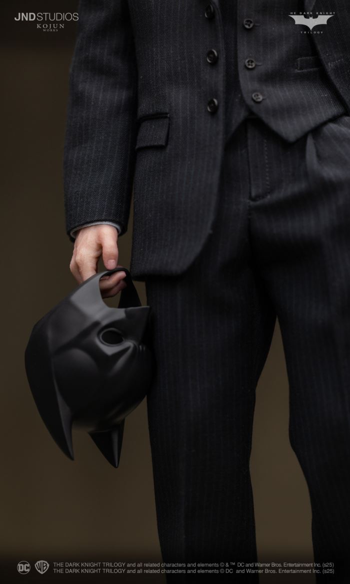 Batman - Bruce Wayne : The Dark Knight 1/6