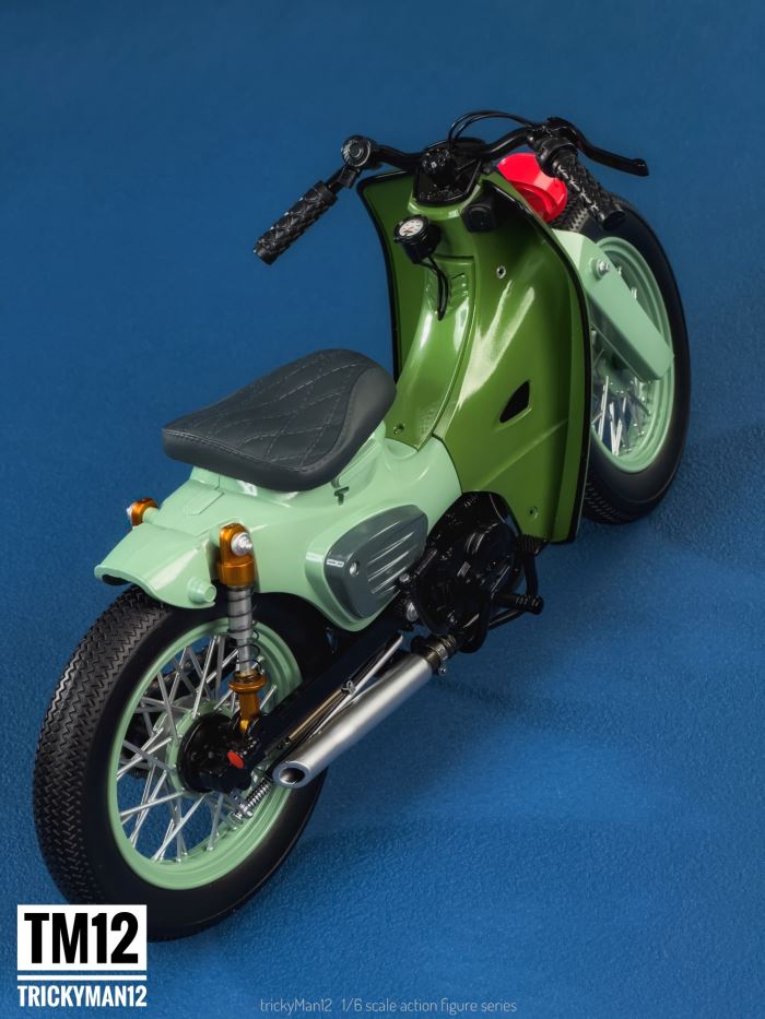 SUPER CUB Retro Motorcycle 1/6