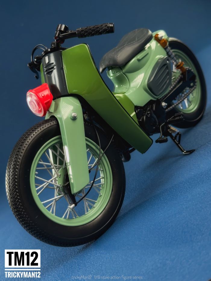 SUPER CUB Retro Motorcycle 1/6