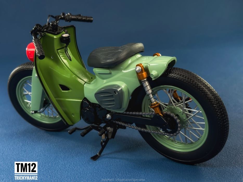 SUPER CUB Retro Motorcycle 1/6