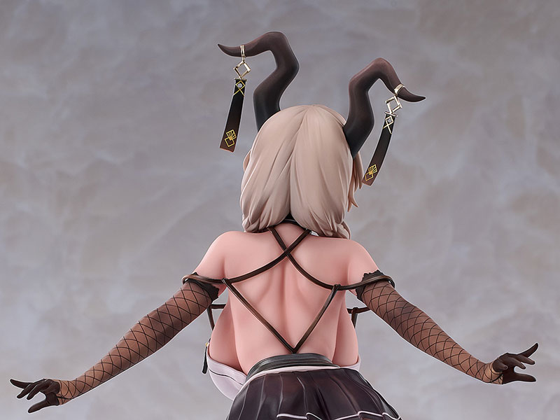 Azur Lane Owari Light Armor Ver. 1/7