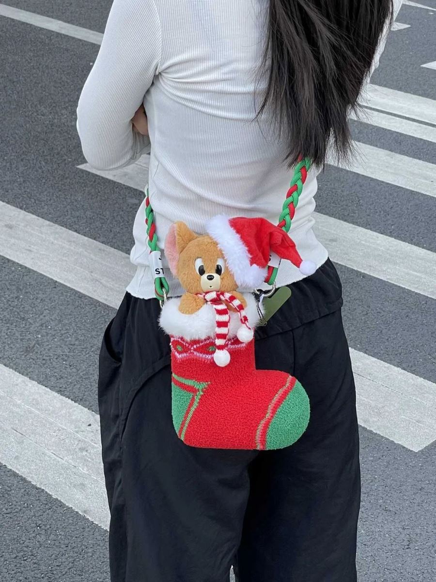 Jerry Christmas Sock Doll – Tom and Jerry