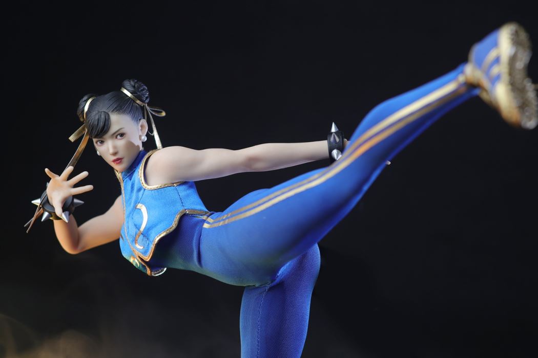 female fighter 1/6
