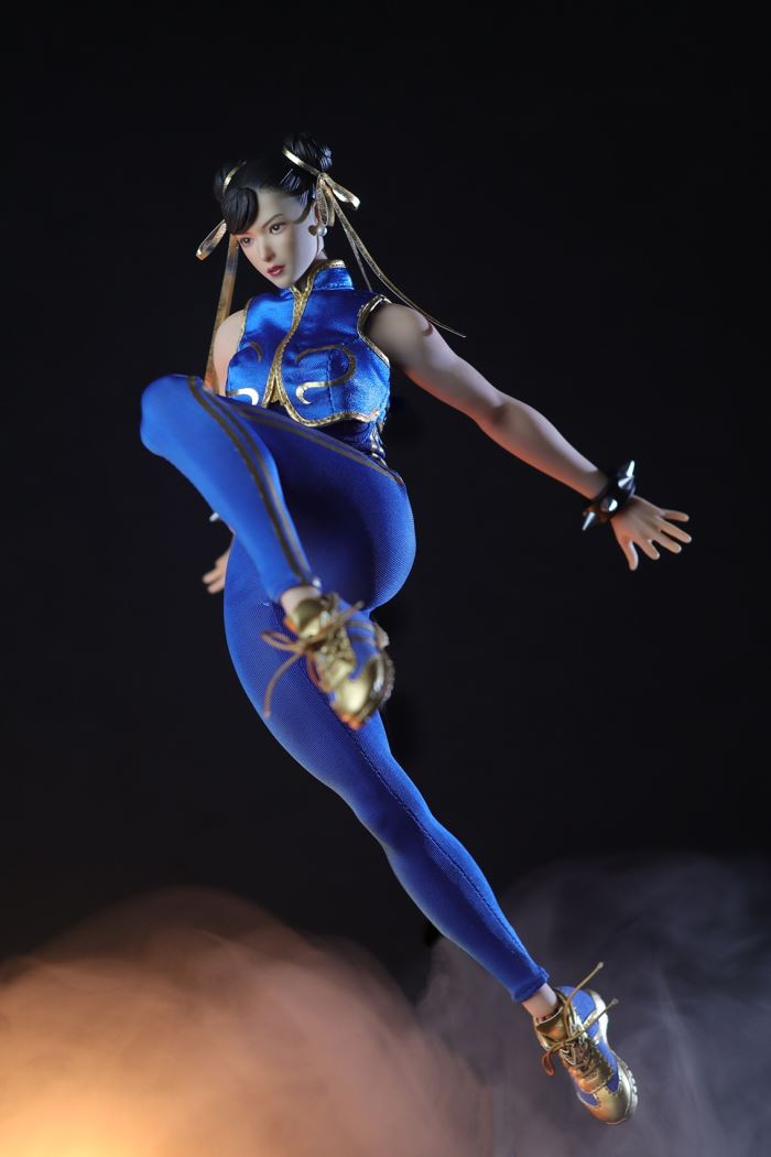 female fighter 1/6