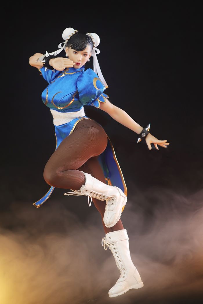 female fighter 1/6
