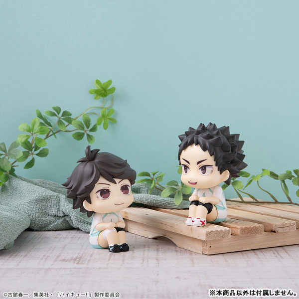 LookUp Haikyuu!! Uniform Ver - Toru Oikawa & Hajime Iwaizumi