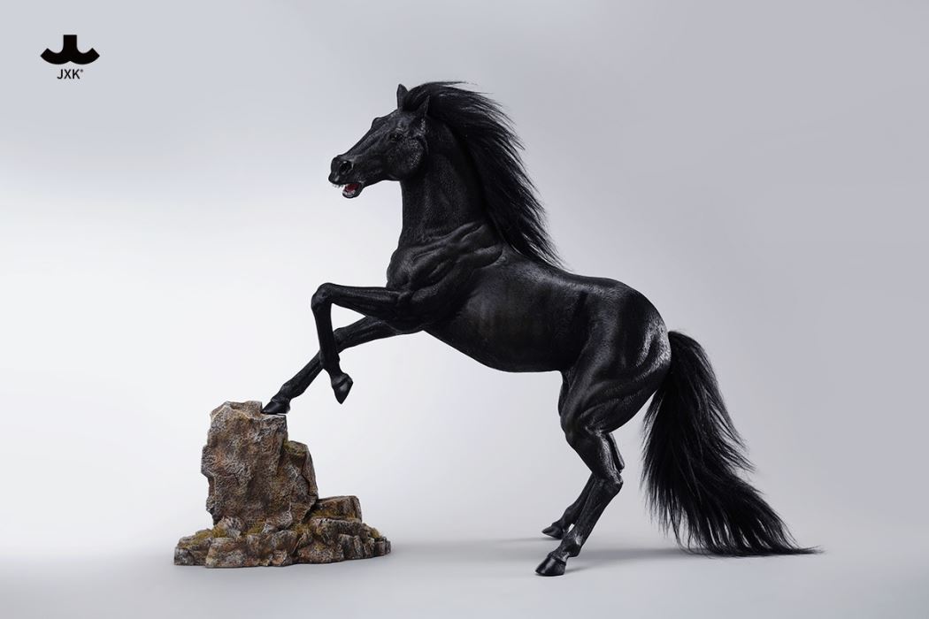 Pegasus Meteor Figurine 1/6