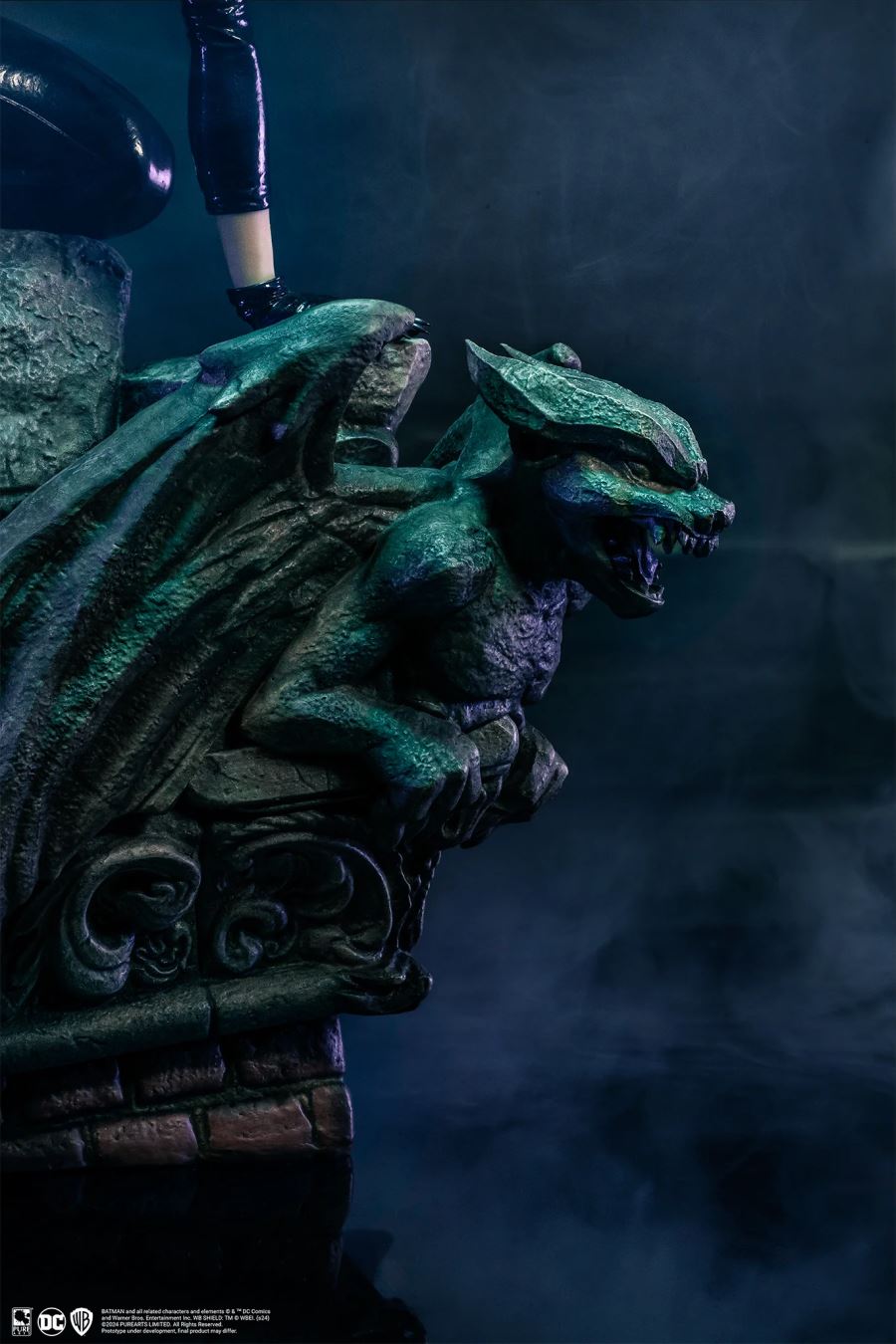 DC Batman & Catwoman Reunion 1/4 Scale Statue Exclusive Edition