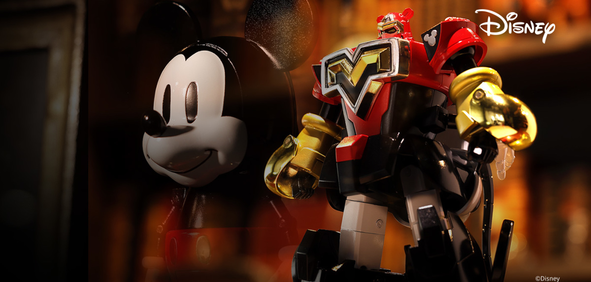 Super alloy super-shaped Mickey Mouse by Okawara Kunio