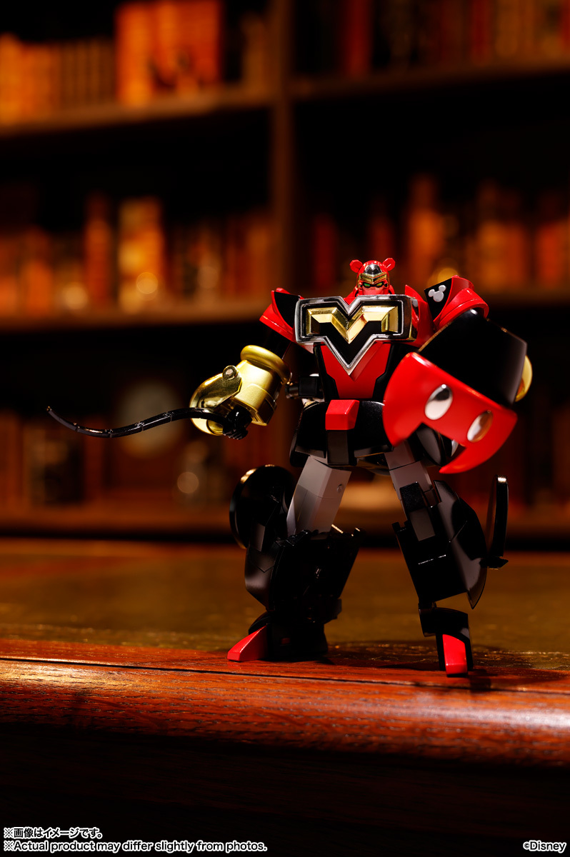 Super alloy super-shaped Mickey Mouse by Okawara Kunio