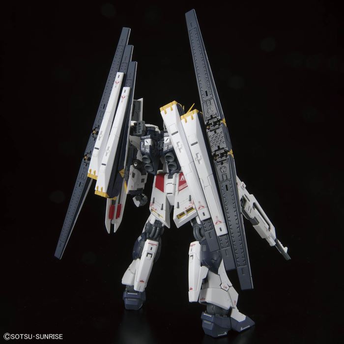 RG 1/144 Nu Gundam (Double Fin Funnel Equipped Type)