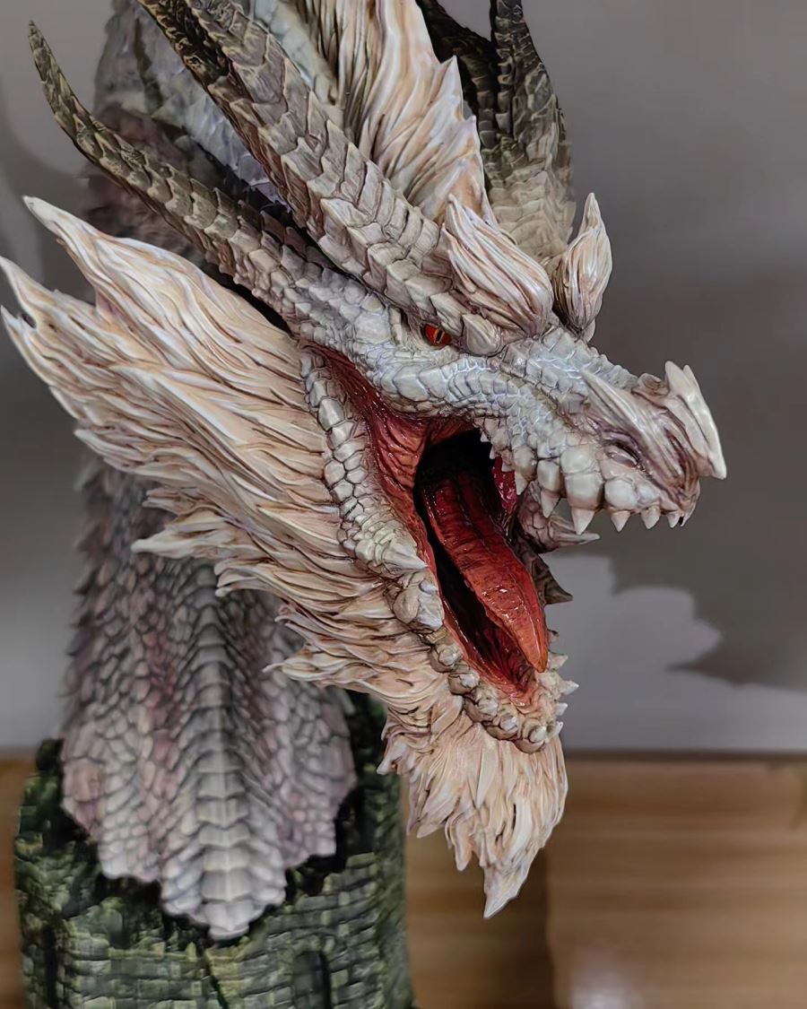 White Fatalis Head Sculpture - Monster Hunter