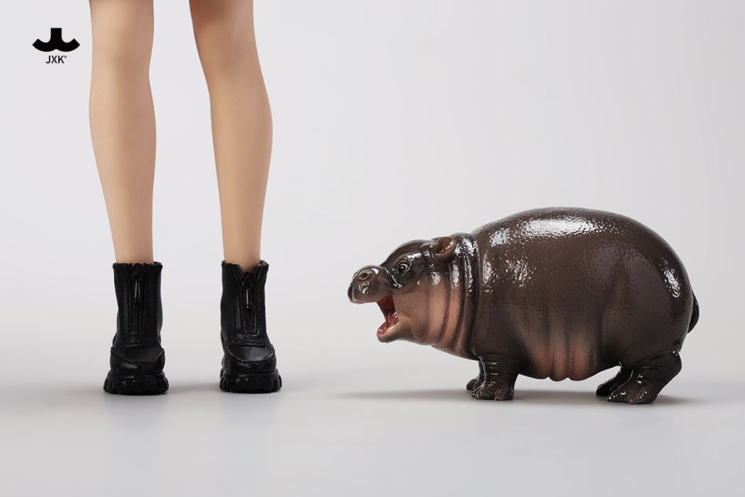 Baby Hippo Figurine 1/6