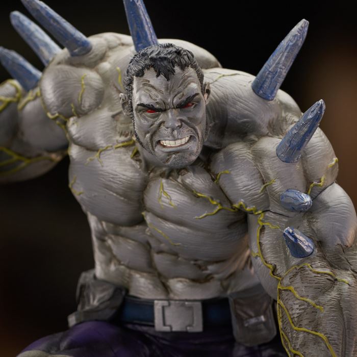 Weapon Hulk Premier Collection Statue