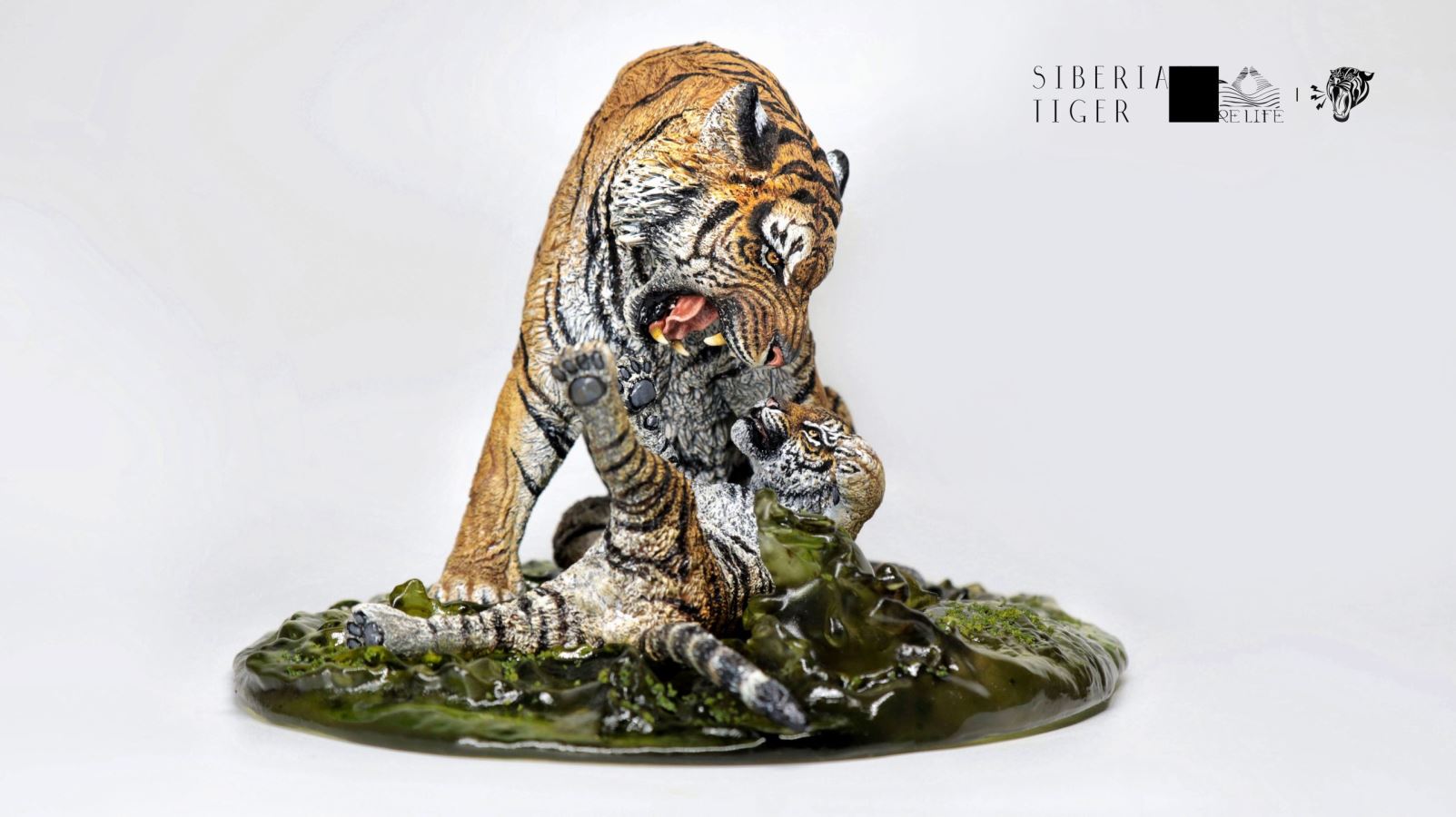 Original Mother's Love Siberian Tiger