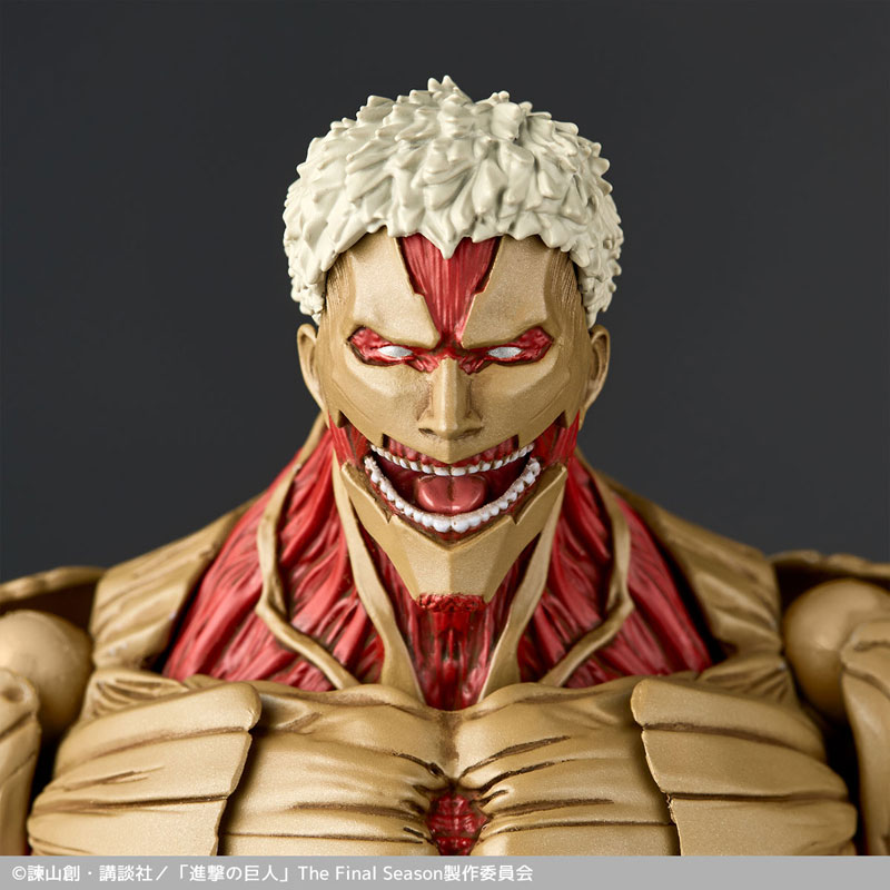 Revoltech Amazing Yamaguchi Armored Titan - Attack on Titan