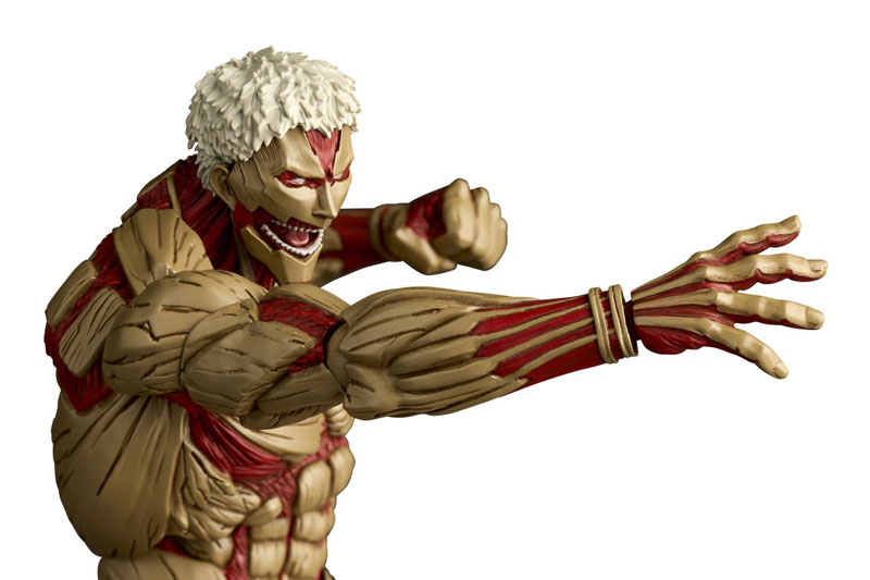 Revoltech Amazing Yamaguchi Armored Titan - Attack on Titan