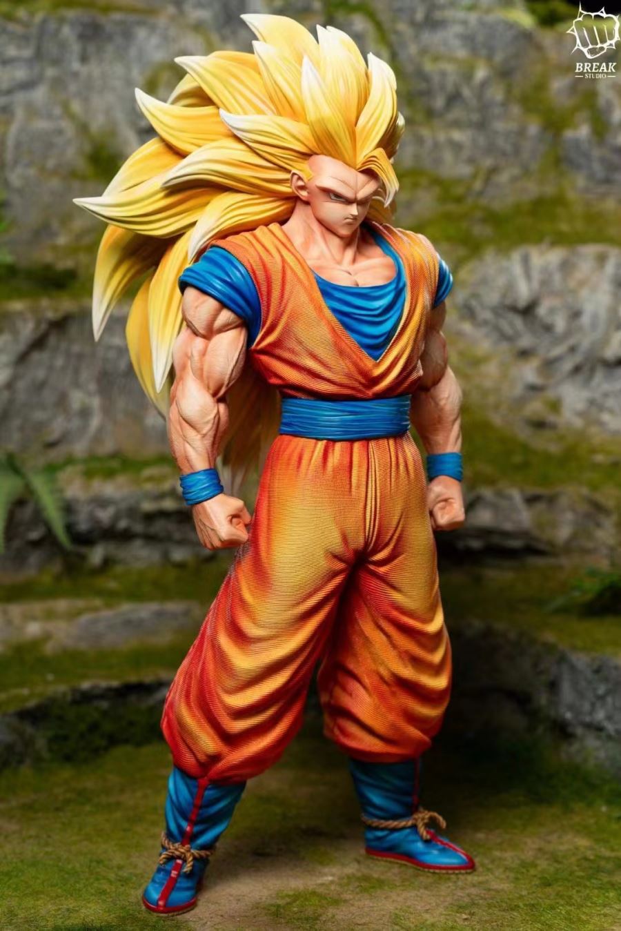 Super Saiyan 3 Son Goku - Dragon Ball