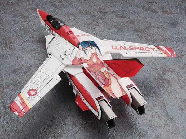 The Super Dimension Fortress Macross 1/72 VF-1 Valkyrie Minmei 2009