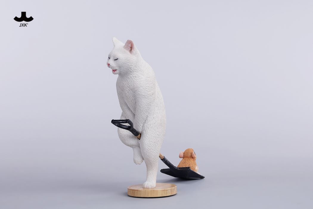 Folded Eared Cat Figurine V2 1/6