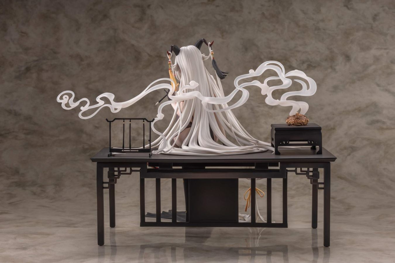 Golden Dragon Among Auspicious Clouds Ver. KMS Agir – Azur Lane