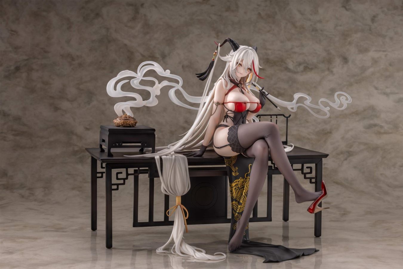 Golden Dragon Among Auspicious Clouds Ver. KMS Agir – Azur Lane