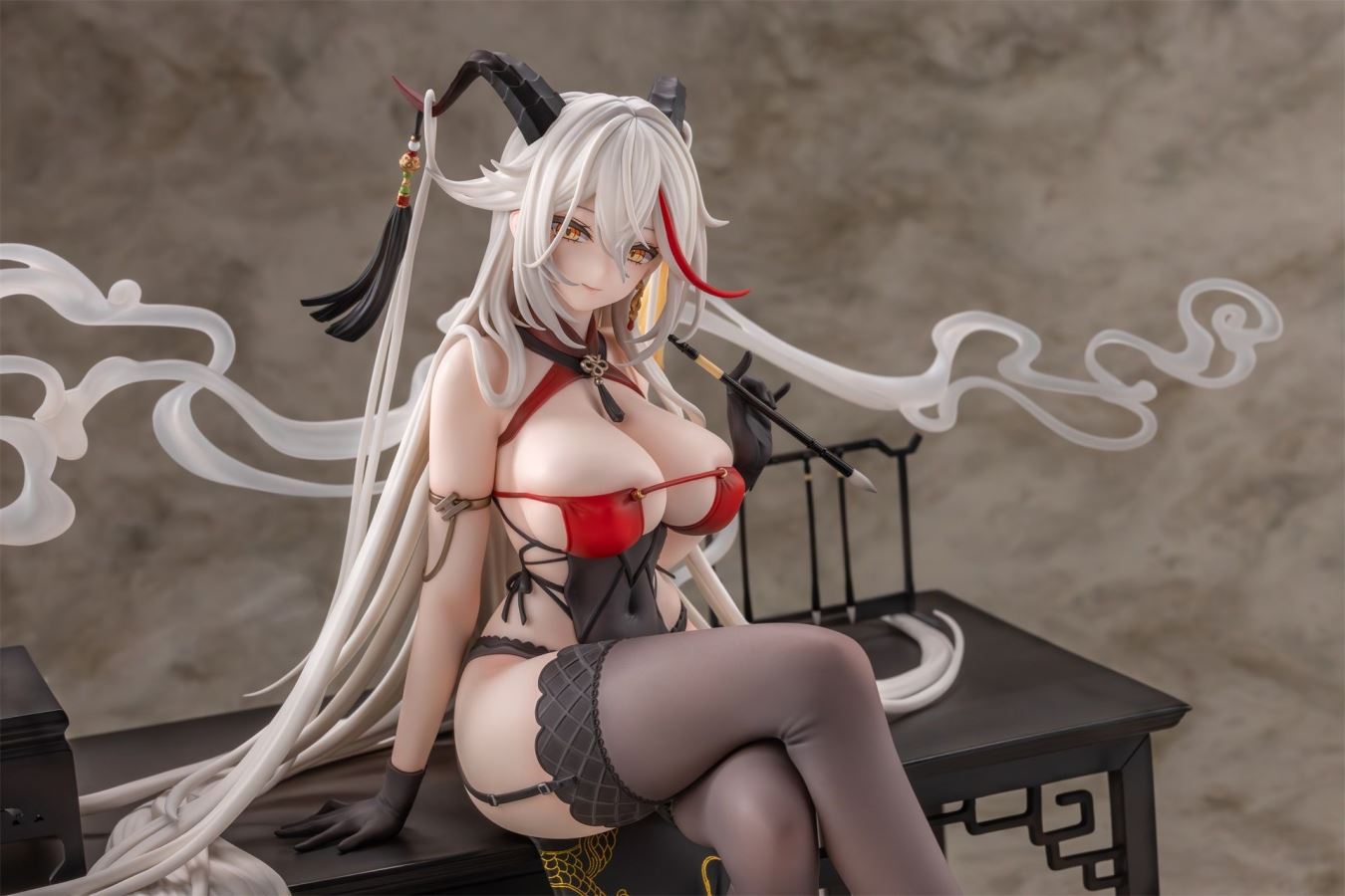 Golden Dragon Among Auspicious Clouds Ver. KMS Agir – Azur Lane