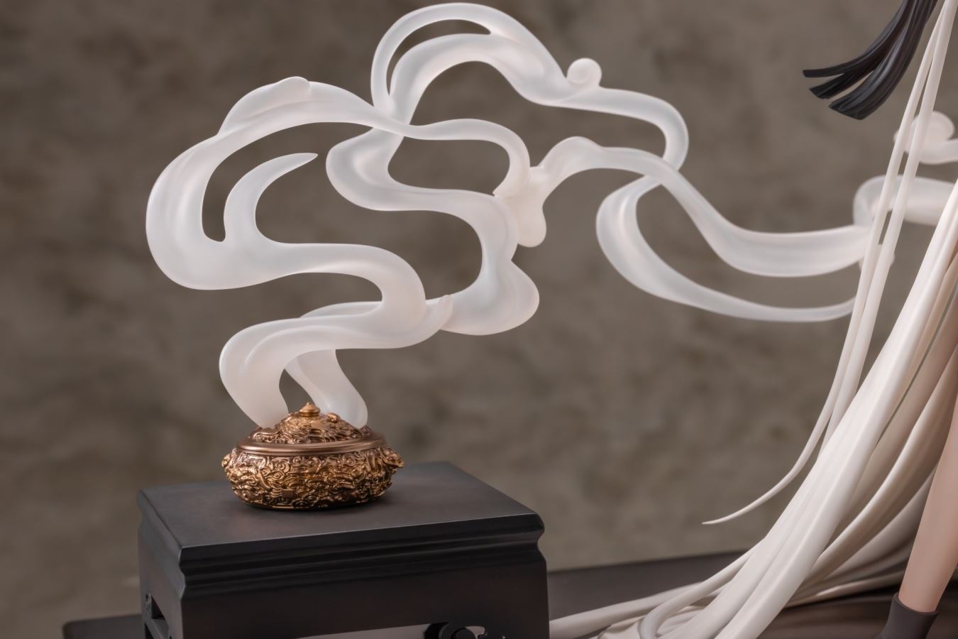 Golden Dragon Among Auspicious Clouds Ver. KMS Agir – Azur Lane