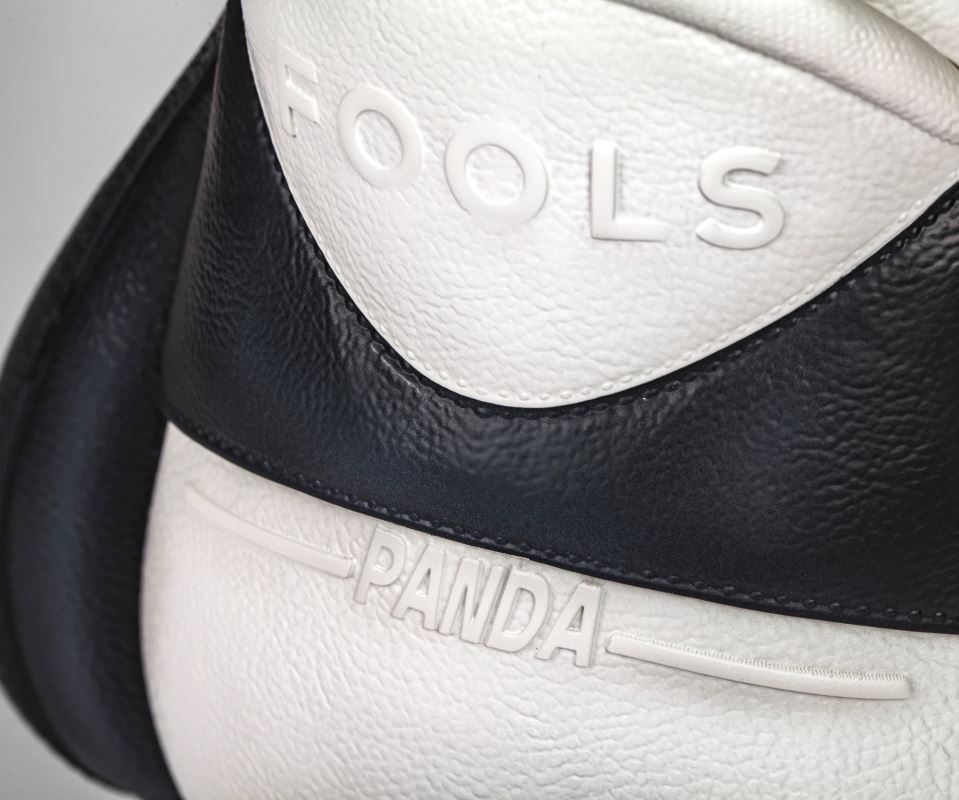 KAKKOII TAIKETSU // PANDA