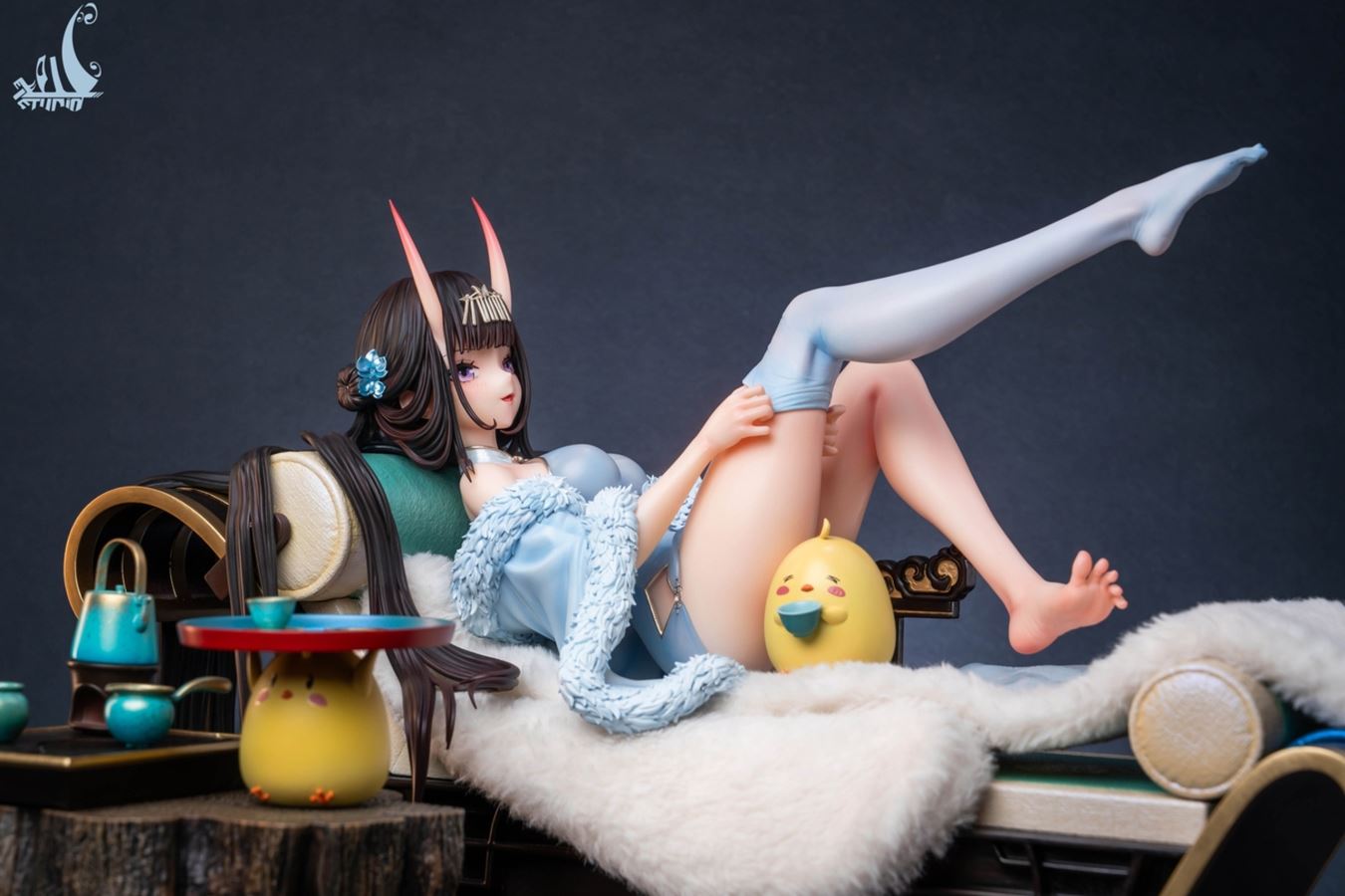 Noshiro sitting ver - Azur Lane