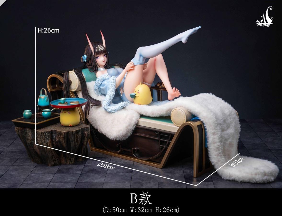 Noshiro sitting ver - Azur Lane