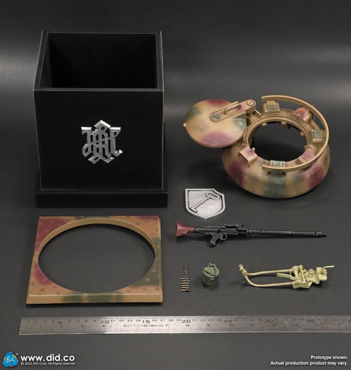 Panther tank scene (with MG34 machine gun) 1/6