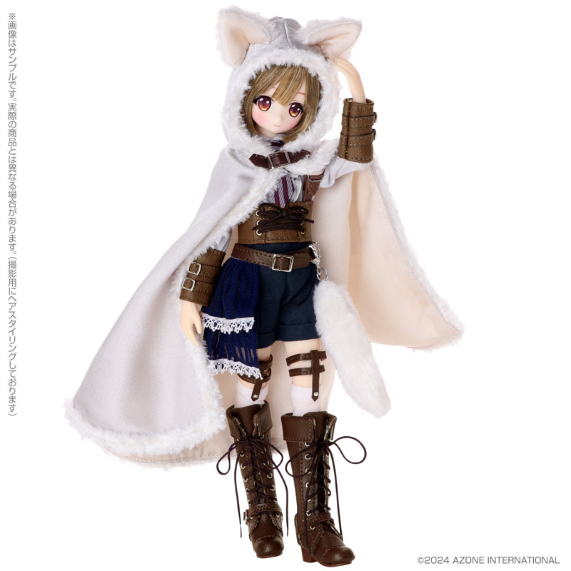 Alvastaria Tio -Snow White Cat and the Wolf of the Winter Forest-