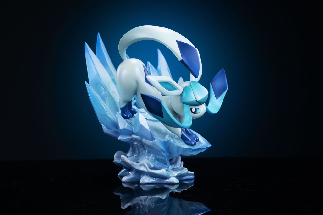 Eevee Family Series 006 Glaceon - Pokemon