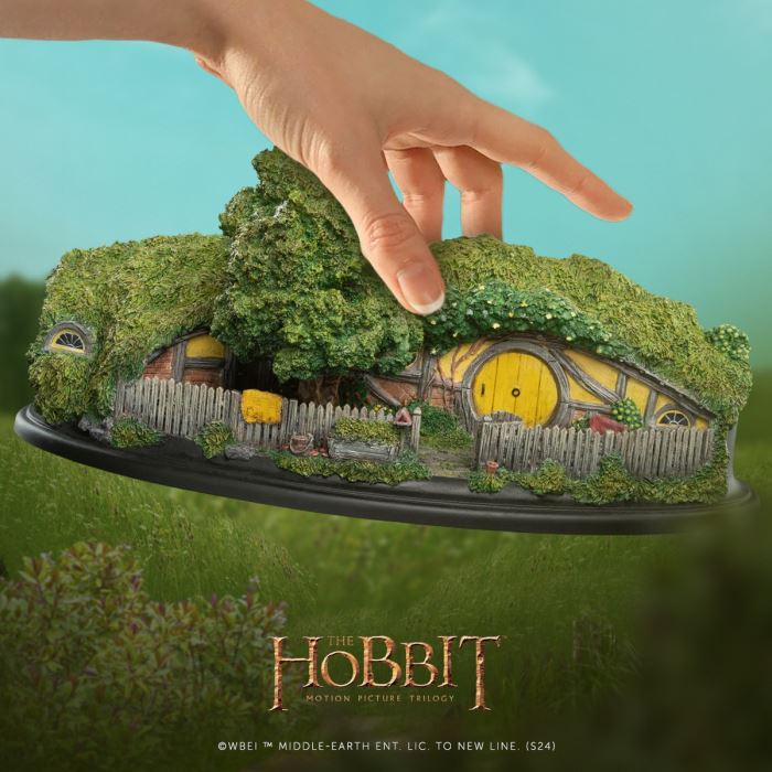 The Lord of the Rings Scene - The Hobbit Cave No. 1/Cave No. 25