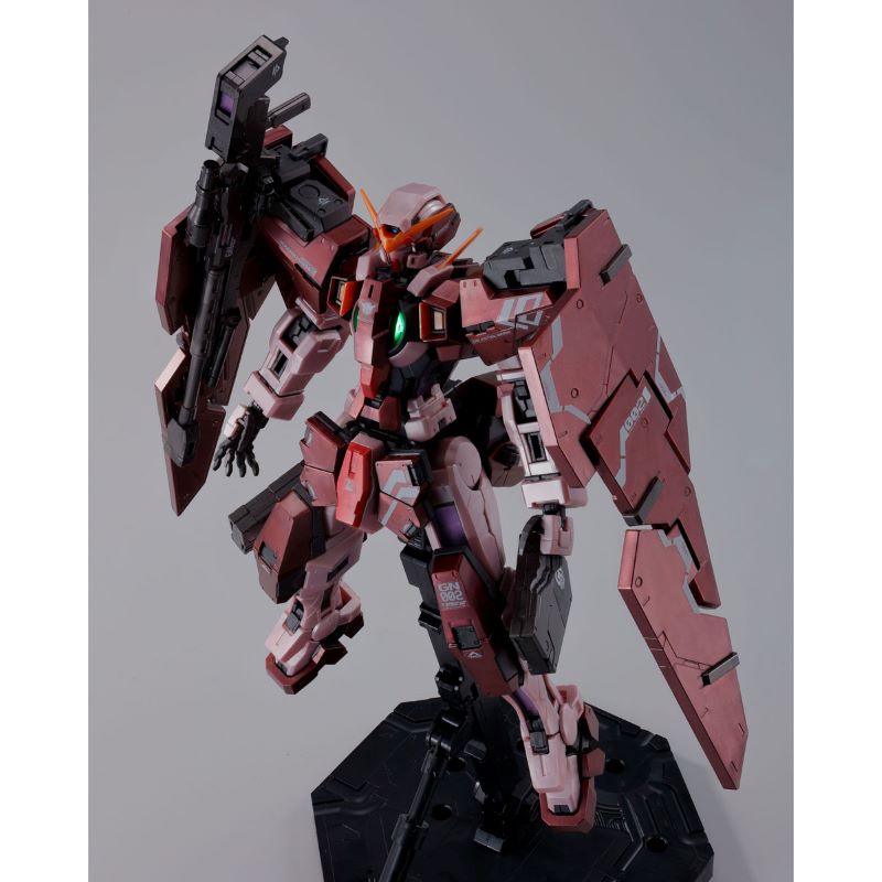 MG 1/100 GUNDAM DYNAMES(TRANS-AM MODE)[METALLIC GROSS INJECTION]