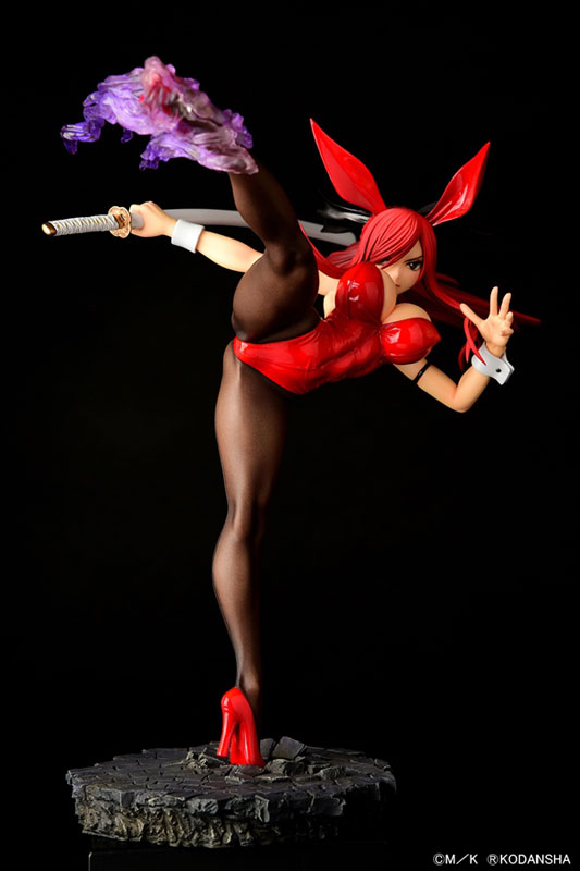 FAIRY TAIL Erza Scarlet High Kick ver. Bunny [Crimson / Black / White] 1/6