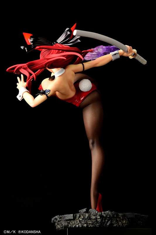 FAIRY TAIL Erza Scarlet High Kick ver. Bunny [Crimson / Black / White] 1/6