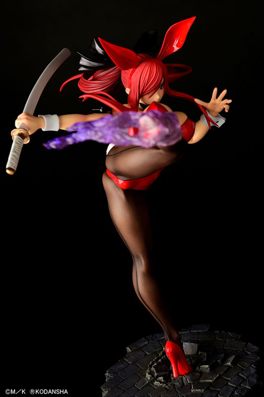 FAIRY TAIL Erza Scarlet High Kick ver. Bunny [Crimson / Black / White] 1/6