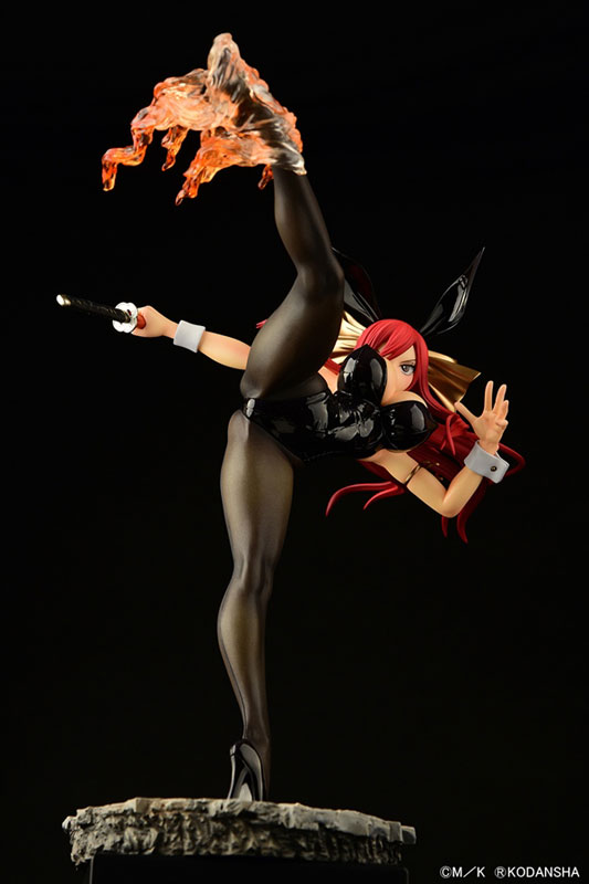 FAIRY TAIL Erza Scarlet High Kick ver. Bunny [Crimson / Black / White] 1/6