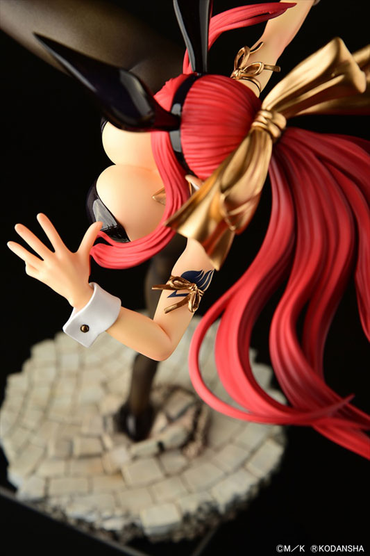 FAIRY TAIL Erza Scarlet High Kick ver. Bunny [Crimson / Black / White] 1/6