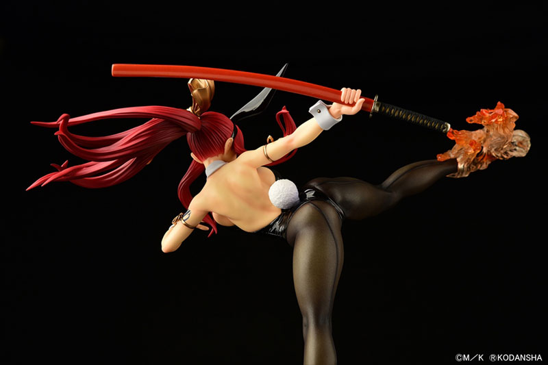 FAIRY TAIL Erza Scarlet High Kick ver. Bunny [Crimson / Black / White] 1/6