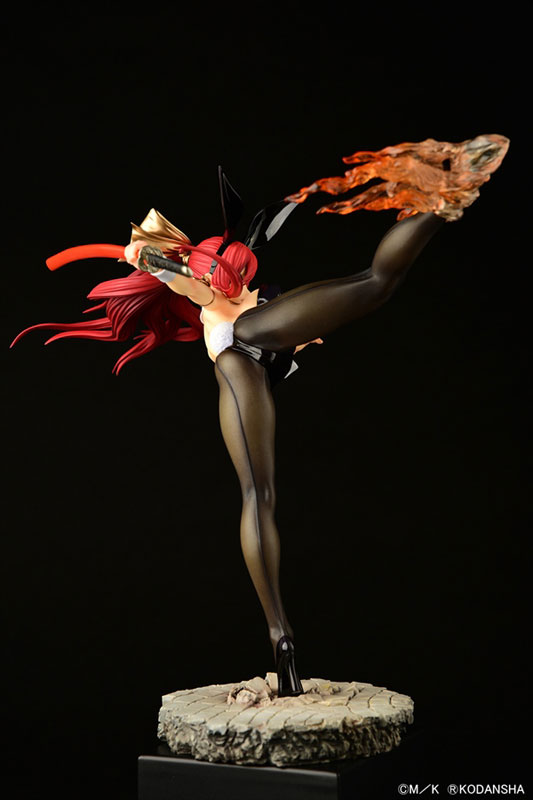 FAIRY TAIL Erza Scarlet High Kick ver. Bunny [Crimson / Black / White] 1/6