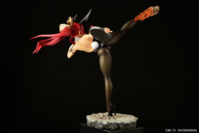 FAIRY TAIL Erza Scarlet High Kick ver. Bunny [Crimson / Black / White] 1/6
