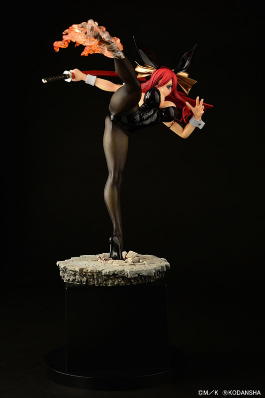 FAIRY TAIL Erza Scarlet High Kick ver. Bunny [Crimson / Black / White] 1/6