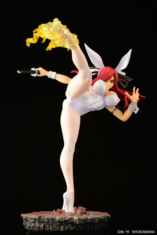 FAIRY TAIL Erza Scarlet High Kick ver. Bunny [Crimson / Black / White] 1/6