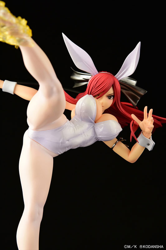 FAIRY TAIL Erza Scarlet High Kick ver. Bunny [Crimson / Black / White] 1/6