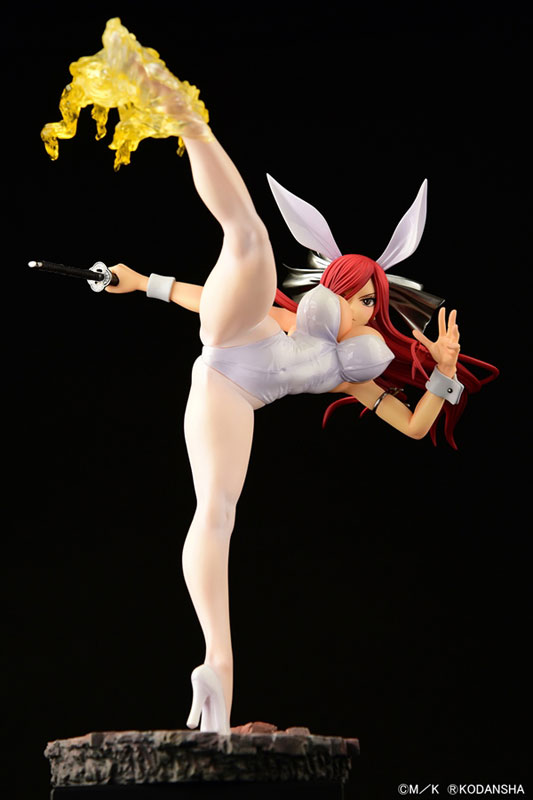 FAIRY TAIL Erza Scarlet High Kick ver. Bunny [Crimson / Black / White] 1/6