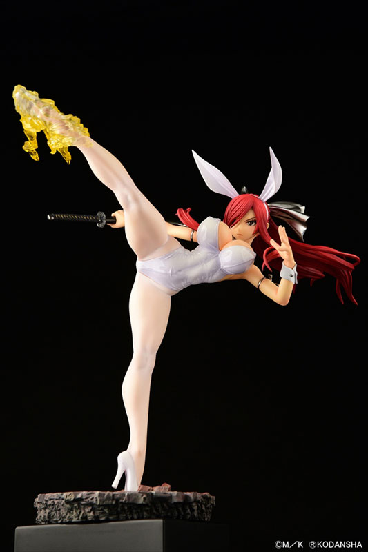 FAIRY TAIL Erza Scarlet High Kick ver. Bunny [Crimson / Black / White] 1/6