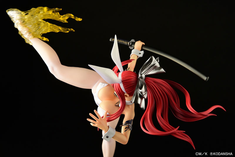 FAIRY TAIL Erza Scarlet High Kick ver. Bunny [Crimson / Black / White] 1/6